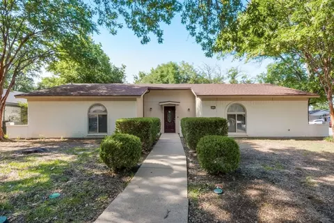 1013 Wembley Rd, Arlington, TX 76014