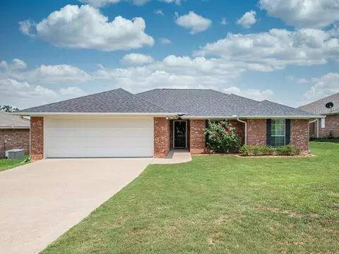 19049 Gainesway Dr, Flint, TX 75762
