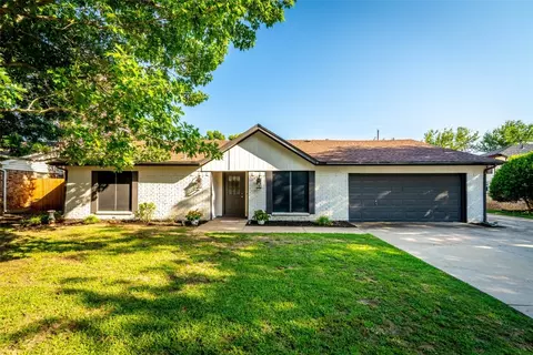 4106 Firethorn Dr, Arlington, TX 76017