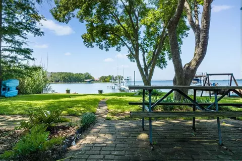 143 Lakeshore Dr, Trinidad, TX 75163
