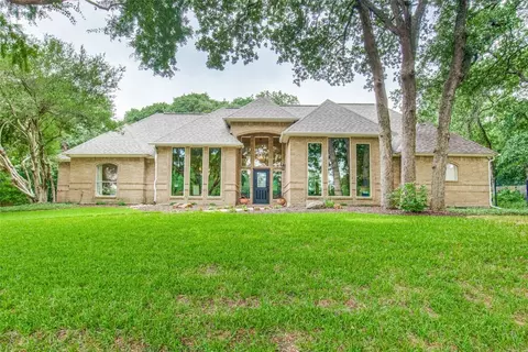 1034 Trail Ridge Ct, Keller, TX 76248