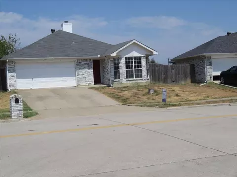 705 Ponselle Dr, Arlington, TX 76001