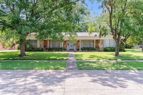 6153 Gaylyn Dr, Shreveport, LA 71105