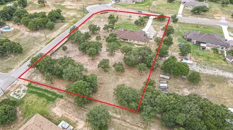 306 Kendall Cir, Weatherford, TX 76088