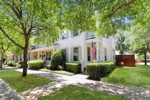 8000 Caladium Dr, North Richland Hills, TX 76180
