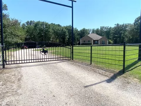 8579 Fm 17 Rd, Grand Saline, TX 75140