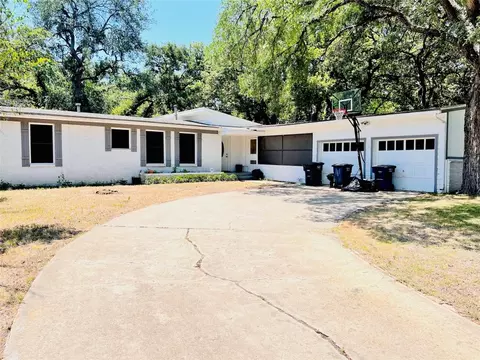 5260 Lambeth Ln, Fort Worth, TX 76112