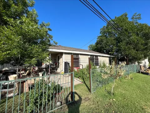 2011 Standifer St, Fort Worth, TX 76164