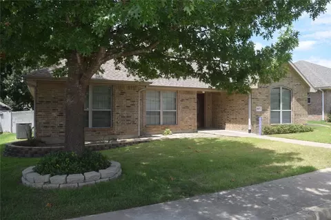 1805 Park Pl, Mineola, TX 75773