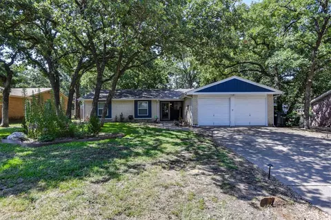 3412 Hampshire Dr, Arlington, TX 76013