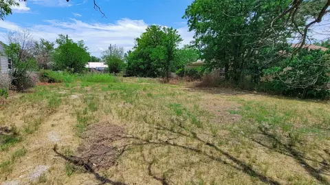 1108 Santa Clara Dr, Brownwood, TX 76801
