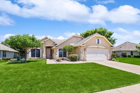 9129 Grandview Dr, Denton, TX 76207