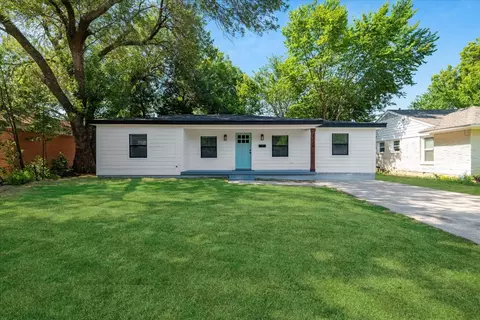 2326 Dunloe Ave, Dallas, TX 75228