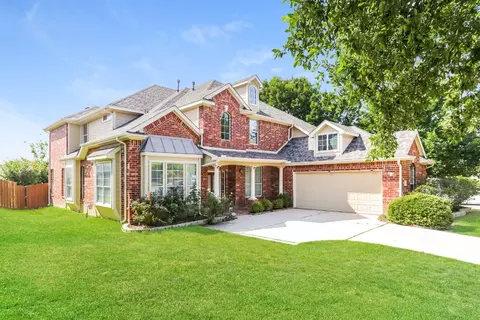 515 E Sandra Ln, Grand Prairie, TX 75052