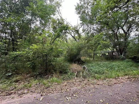 3 County Road 2023, Klondike, TX 75448