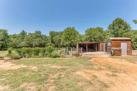 930 Curry Rd, Sunset, TX 76270 photo 22