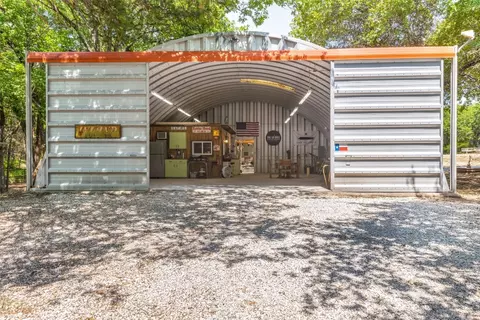 930 Curry Rd, Sunset, TX 76270 photo 26