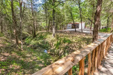 930 Curry Rd, Sunset, TX 76270 photo 31