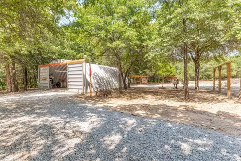930 Curry Rd, Sunset, TX 76270 photo 25