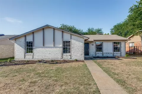 2002 Matterhorn Dr, Garland, TX 75044