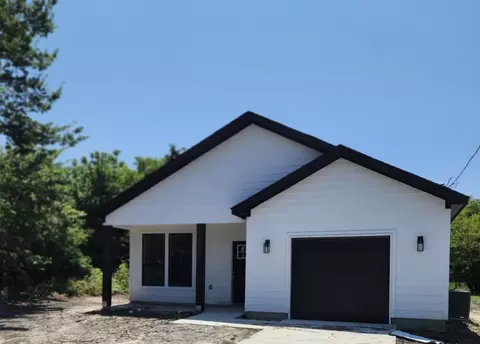 3308 Sayle St, Greenville, TX 75401