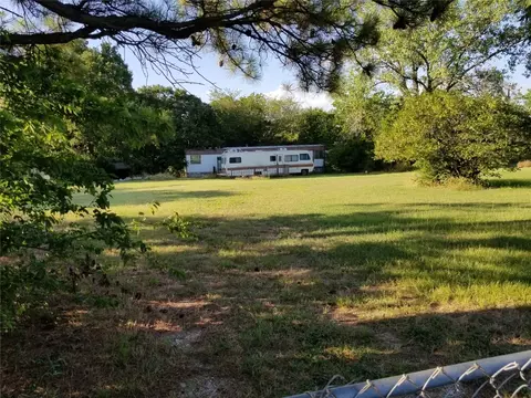 3220 Twin Creeks Dr, Cleburne, TX 76031
