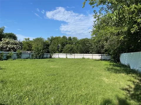 3221 Bill Harrod St, Dallas, TX 75212