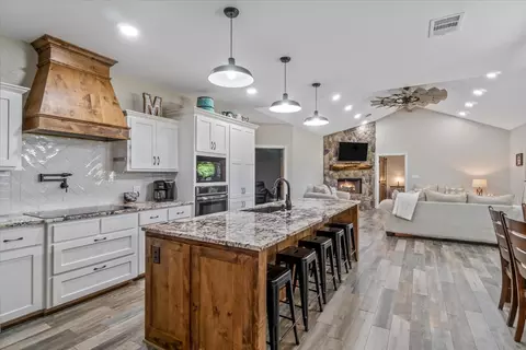 3374 Fm 1652, Grand Saline, TX 75140