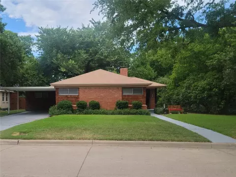 6452 Locke Ave, Fort Worth, TX 76116