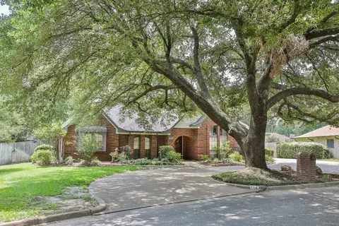 1123 Hillside Dr, Athens, TX 75751