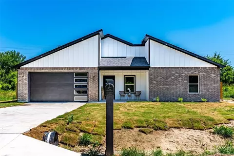 601 Kontiki Dr, Tool, TX 75143