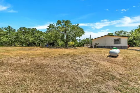 659 Bryan Rd, Sunset, TX 76270 photo 10