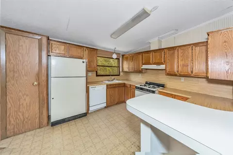 659 Bryan Rd, Sunset, TX 76270 photo 15