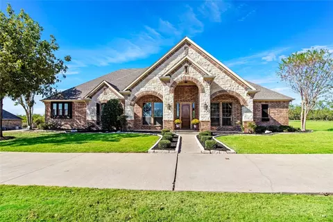 8044 Willow Ln, Terrell, TX 75160