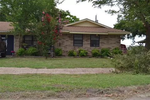 1021 Swanner Dr, Howe, TX 75459