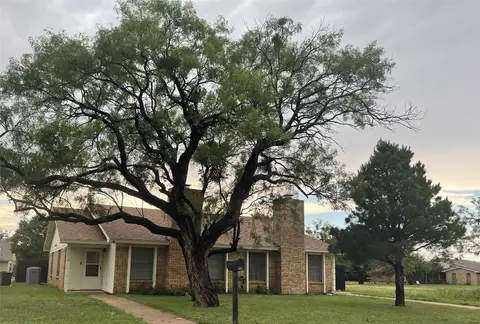 310 Somerset Pl, Abilene, TX 79601