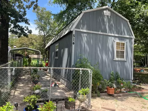 317 Private Road 7702, Emory, TX 75440