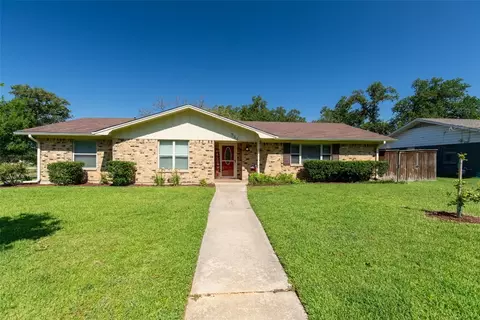 344 Highland Dr, Sulphur Springs, TX 75482