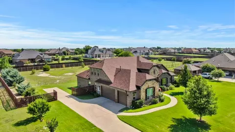 216 Ranier St, Waxahachie, TX 75167