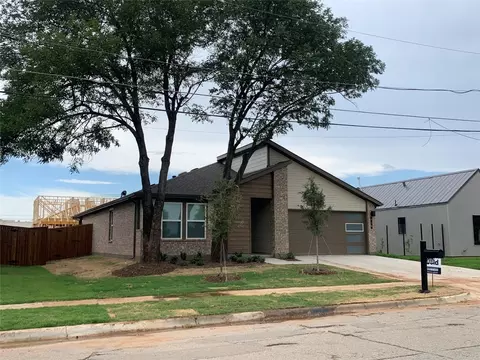 918 Mcbroom St, Dallas, TX 75212