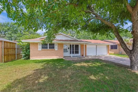 811 Elaine Dr, Irving, TX 75060