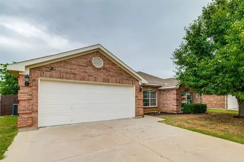 5804 Crowder Dr, Fort Worth, TX 76179