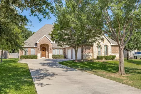 7102 Truver Ln, Arlington, TX 76001