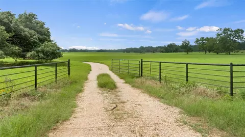 13219 Fm 16, Lindale, TX 75771