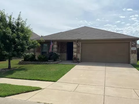 1333 Cheyenne Dr, Aubrey, TX 76227