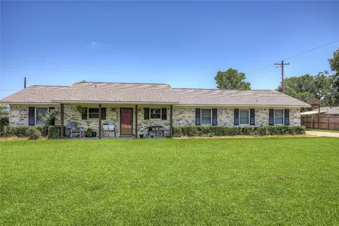 911 Zola St, Quitman, TX 75783