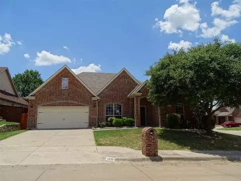1217 Catherine Ln, Burleson, TX 76028
