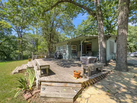 221 Little John Rd, Gordonville, TX 76245