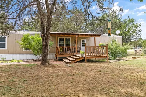 313 Woodhaven Dr, Alvarado, TX 76009