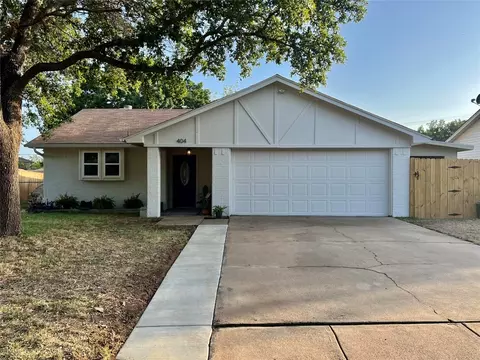 404 E Oak St, Aledo, TX 76008
